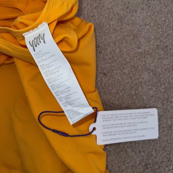 New Fabletics Yitty Nearly Naked Shaping Mid Thigh Bodysuit M/L - Picture 6 of 10